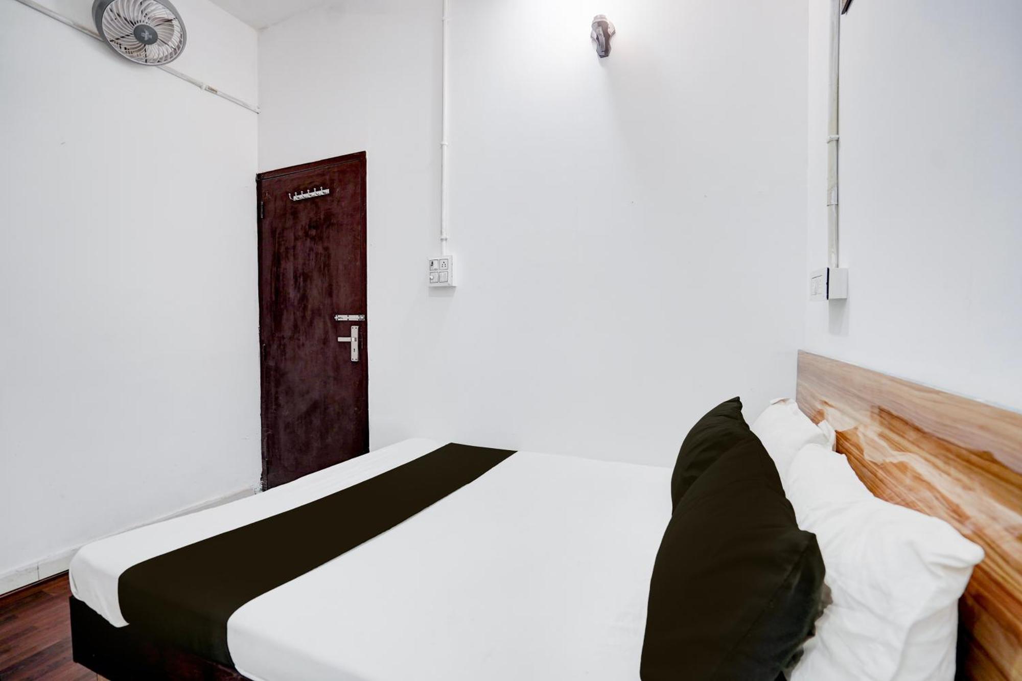 Hotel O Le Empire Stay House 新德里 外观 照片